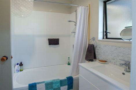 Photo of property in 18 Tui Grove, Paihia, 0200