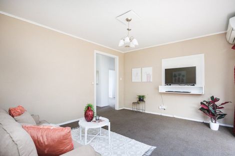 Photo of property in 3 Koromiko Avenue, Roslyn, Palmerston North, 4414