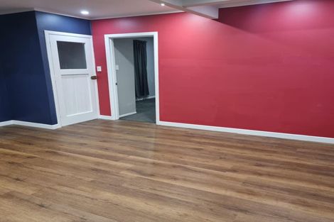 Photo of property in 121 Woodglen Road, Glen Eden, Auckland, 0602