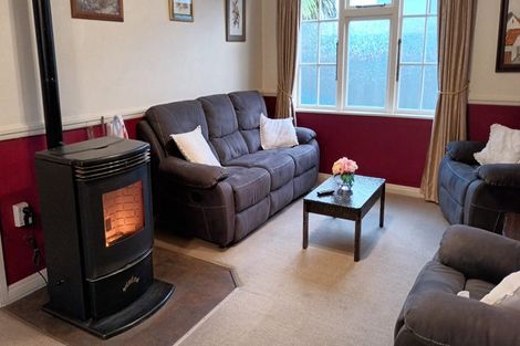 Photo of property in 9 Gladstone Street, Westport, 7825