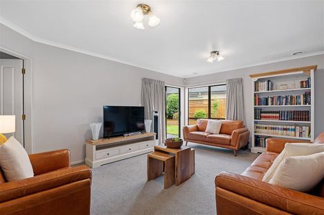 Photo of property in 4 Mccahon Drive, Pukehangi, Rotorua, 3015