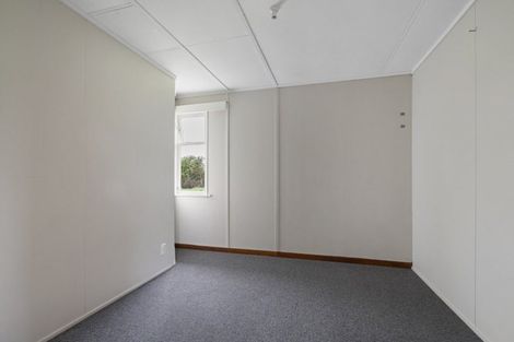 Photo of property in 16 Gordon Terrace, Hunterville, 4730