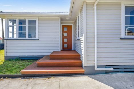 Photo of property in 22 Elizabeth Street, Patea, 4520