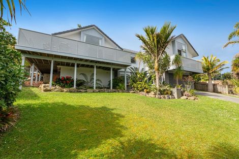 Photo of property in 57 Esther Place, Red Beach, 0932
