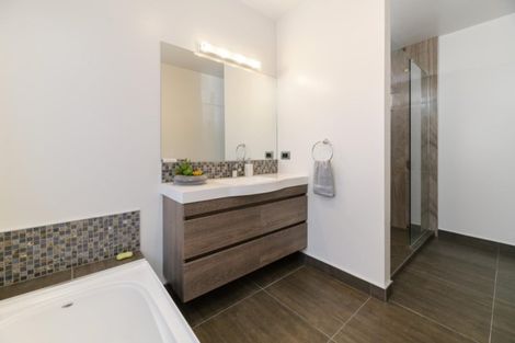 Photo of property in 1 Livingstone Drive, Papamoa Beach, Papamoa, 3118