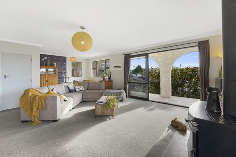 Photo of property in 2 Craig Place, Bridge Hill, Alexandra, 9320