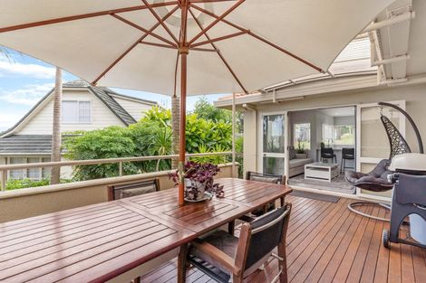 Photo of property in 11 Tyrico Close, Unsworth Heights, Auckland, 0632