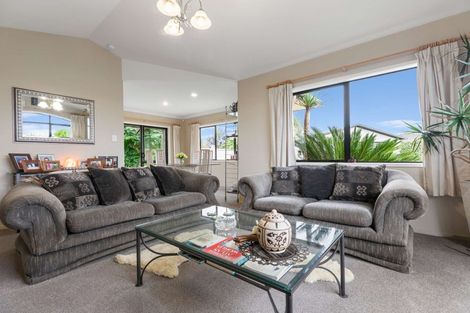 Photo of property in 22 Jenny Lane, Waiuku, 2123