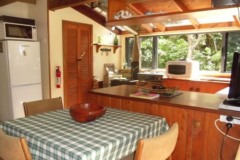 Photo of property in 4 Waikawau Beach Road, Waikawau, Coromandel, 3584