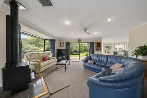 Photo of property in 53 Railway Terrace, Ohau, Levin, 5570