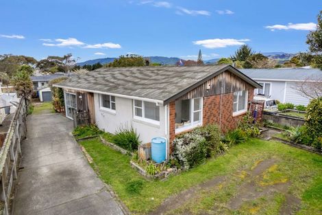 Photo of property in 7 Chums Road, Paraparaumu Beach, Paraparaumu, 5032
