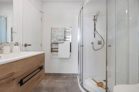 Photo of property in 3/26 Buscomb Avenue, Henderson, Auckland, 0610