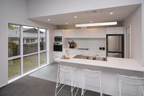 Photo of property in 1/16 Strowan Road, Strowan, Christchurch, 8052