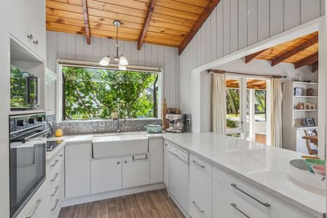 Photo of property in 45a Callender Terrace, Paraparaumu Beach, Paraparaumu, 5032