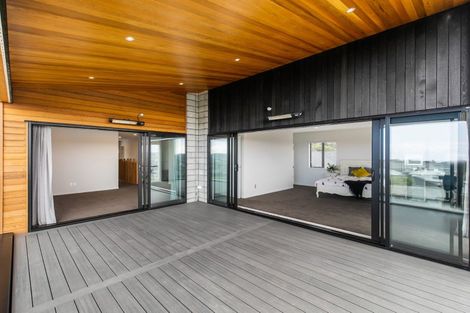 Photo of property in 98 Wainui Road, Silverdale, 0932