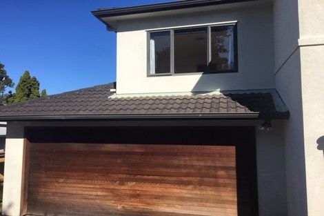 Photo of property in 1/282 East Coast Road, Forrest Hill, Auckland, 0620