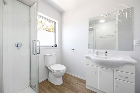 Photo of property in 16 Cosy Dell Road, North Dunedin, Dunedin, 9016