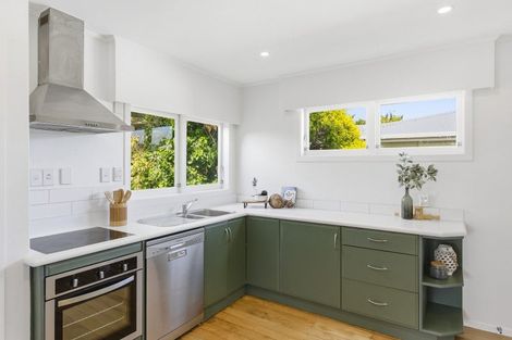 Photo of property in 7 Whyte Street, Paraparaumu Beach, Paraparaumu, 5032