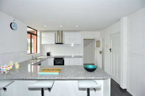 Photo of property in 15 Sawtell Place, Northcote, Christchurch, 8052