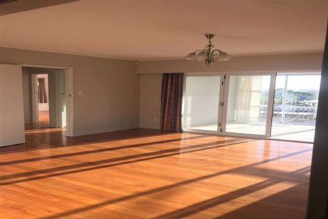 Photo of property in 450 Don Buck Road, Massey, Auckland, 0614