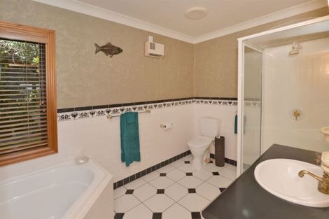 Photo of property in 60 Owhiwa Road, Parua Bay, Onerahi, 0192