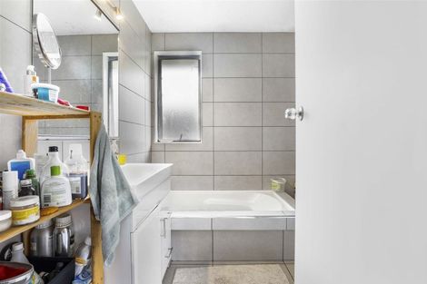 Photo of property in 23 Howden Road, Fairfield, Hamilton, 3214