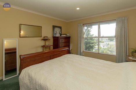 Photo of property in 23 Denholm Road, Hospital Hill, Napier, 4110