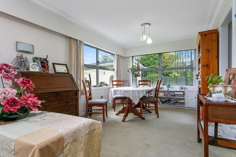 Photo of property in 5 Woodstock Crescent, Leamington, Cambridge, 3432