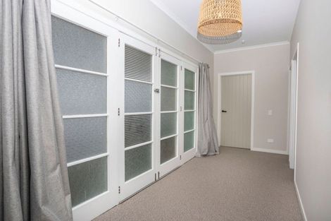 Photo of property in 69 Barraud Street, Dannevirke, 4930