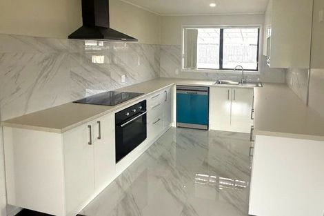 Photo of property in 1 Heathberry Close, Papatoetoe, Auckland, 2025