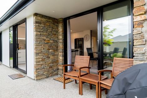 Photo of property in 18 Caledonia Drive, Mosgiel, 9024