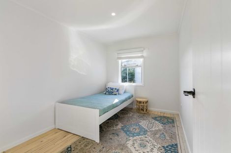 Photo of property in 39 Langton Road, Stanmore Bay, Whangaparaoa, 0932