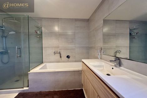 Photo of property in 70 Sungrove Rise, Sunnyvale, Auckland, 0612