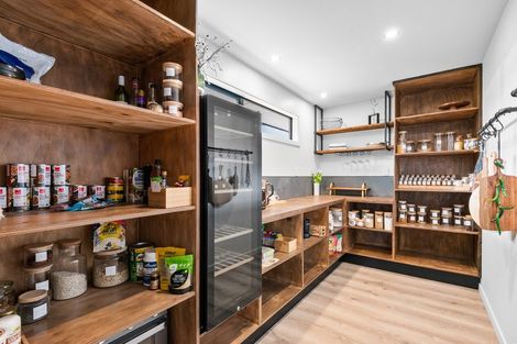 Photo of property in 10 Franks Place, Outram, 9019