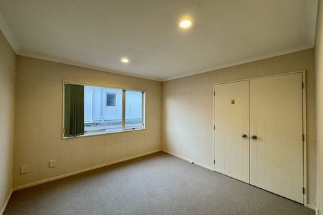 Photo of property in 24 Lissleton Drive, East Tamaki, Auckland, 2013