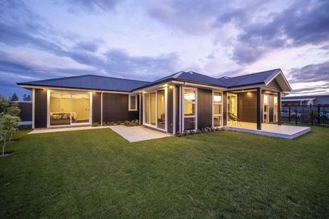 Photo of property in 3 Kaituna Place, Te Awa, Napier, 4110
