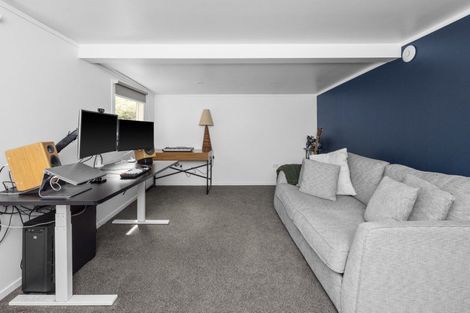 Photo of property in 3 Memorial Park Avenue, Haumoana, 4102