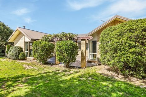 Photo of property in 22 Wendy Place, Heathcote Valley, Christchurch, 8022