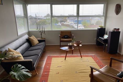 Photo of property in 12 Tinkler Place, Favona, Auckland, 2024