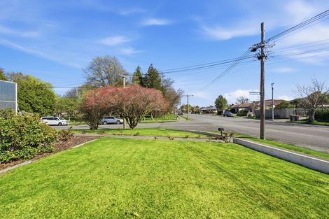 Photo of property in 33 Staveley Street, Avonhead, Christchurch, 8042