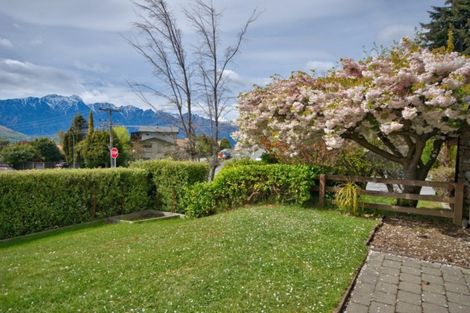 Photo of property in 4a Avalon Crescent, Fernhill, Queenstown, 9300