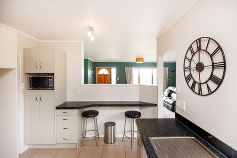 Photo of property in 5 Leander Place, Milson, Palmerston North, 4414