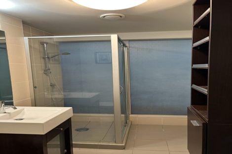 Photo of property in Aqua, 2/74 Oriental Parade, Oriental Bay, Wellington, 6011