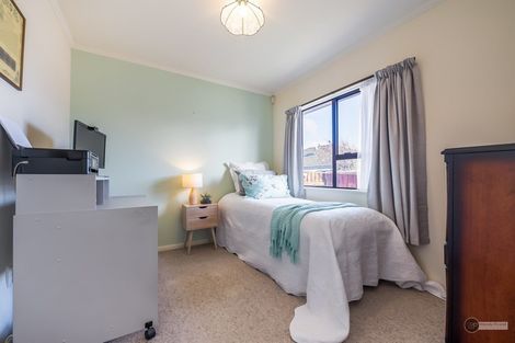 Photo of property in 15a Collingwood Street, Waterloo, Lower Hutt, 5011