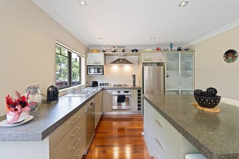 Photo of property in 165a Centreway Road, Orewa, 0931