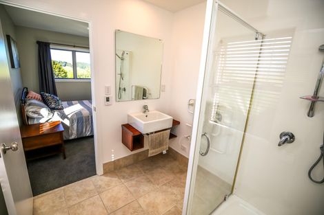 Photo of property in 144 Maungatawhiri Road, Raglan, 3295