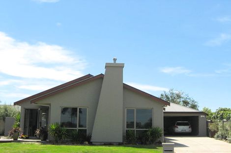 Photo of property in 12 Seacroft Place, Waimairi Beach, Christchurch, 8083