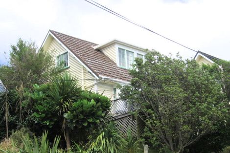 Photo of property in 18 Jackson Street, Island Bay, Wellington, 6023
