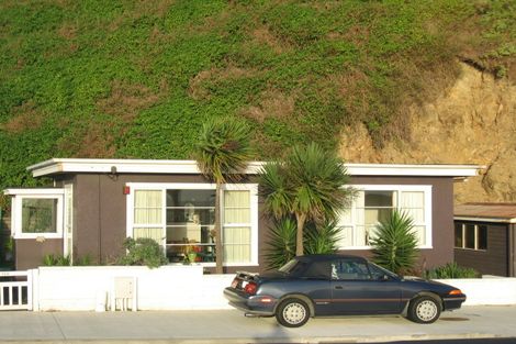 Photo of property in 150 Saint Andrews Road, Plimmerton, Porirua, 5026