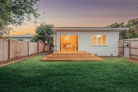 Photo of property in 1/18 Smith Street, Woolston, Christchurch, 8062